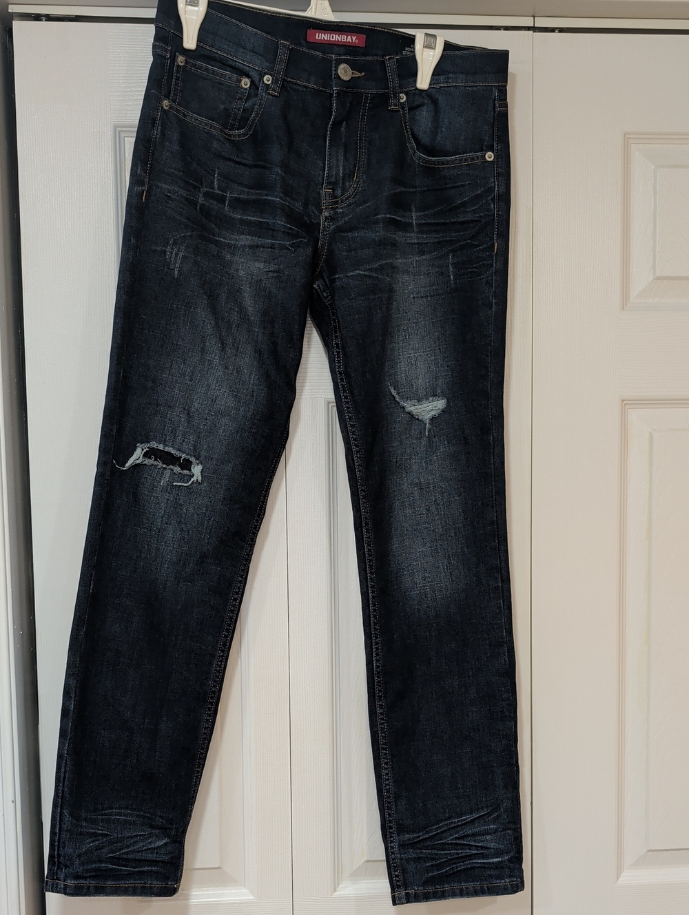 Juniors UNIONBAY Jeans Slim Boyfriend Straight Leg Distressed Mid Rise Size 7